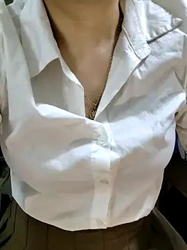 Snapshot of Arica_sexykiss chatting on 05/17/26, 09:15 Arica sexykiss online show from 05/17/26, 09:15
