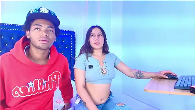 Cristal and luke online show from 05/14/26, 03:25