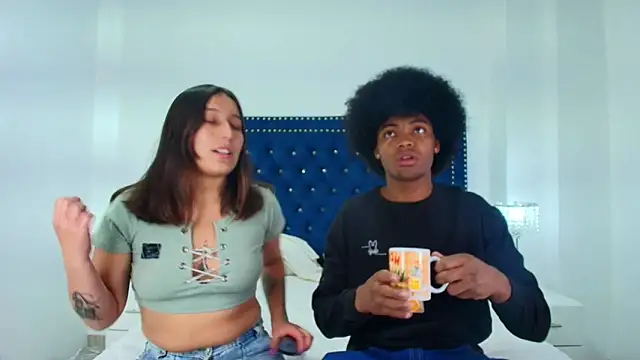 Cristal and luke online show from 05/06/26, 03:32