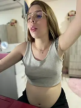 NatalyPinky online show from 05/12/26, 09:32