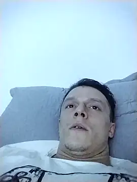 RAFAELQUINTEROSCAVALHEI online show from 04/05/26, 08:59