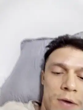 RAFAELQUINTEROSCAVALHEI online show from 04/14/26, 02:55