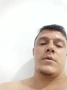 RAFAELQUINTEROSCAVALHEI online show from 01/08/26, 03:29