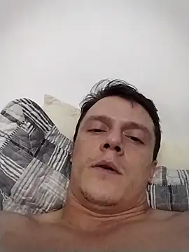 RAFAELQUINTEROSCAVALHEI online show from 02/03/26, 01:38