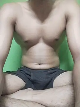 Snapshot of desiBig_dick chatting on 05/02/26, 01:27 desiBig dick online show from 05/02/26, 01:27
