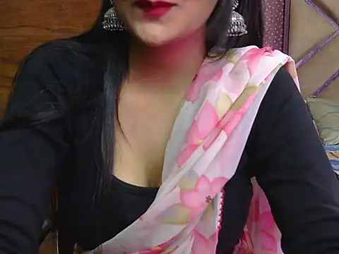 Snapshot of sweet_riyaaa chatting on 06/17/26, 06:46 sweet riyaaa online show from 06/17/26, 06:46