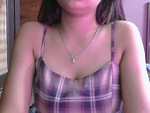 Snapshot of sweet_riyaaa chatting on 07/21/26, 04:47 sweet riyaaa online show from 07/21/26, 04:47