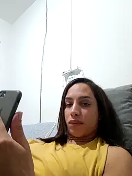 Snapshot of ofjuliaa chatting on 05/07/26, 03:44 ofjuliaa online show from 05/07/26, 03:44
