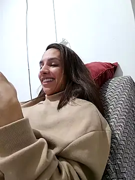 ofjuliaa online show from 06/03/26, 03:51