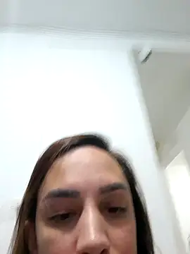 Snapshot of ofjuliaa chatting on 05/26/26, 02:42 ofjuliaa online show from 05/26/26, 02:42