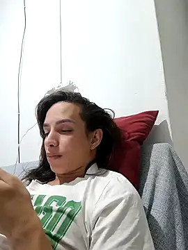 Snapshot of ofjuliaa chatting on 05/09/26, 01:31 ofjuliaa online show from 05/09/26, 01:31