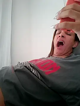 ofjuliaa online show from 01/13/26, 09:08