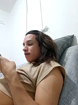 ofjuliaa online show from 06/19/26, 02:39
