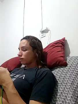 ofjuliaa online show from 04/07/26, 02:02