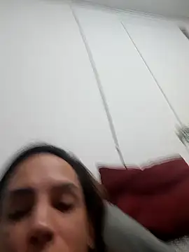 ofjuliaa online show from 04/08/26, 02:35