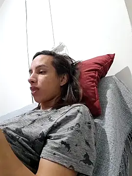 ofjuliaa online show from 06/10/26, 08:32