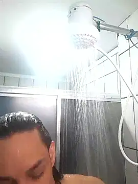 ofjuliaa online show from 01/17/26, 06:33