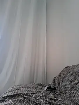 ofjuliaa online show from 02/14/26, 05:02