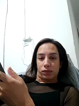 Snapshot of ofjuliaa chatting on 05/08/26, 09:02 ofjuliaa online show from 05/08/26, 09:02
