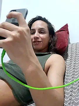 ofjuliaa online show from 04/12/26, 11:52