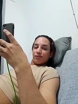 Snapshot of ofjuliaa chatting on 04/19/26, 12:55 ofjuliaa online show from 04/19/26, 12:55