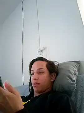 Snapshot of ofjuliaa chatting on 05/10/26, 08:22 ofjuliaa online show from 05/10/26, 08:22