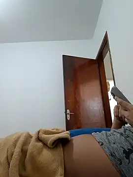 ofjuliaa online show from 07/04/26, 07:07