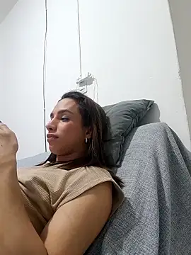 ofjuliaa online show from 06/28/26, 02:07