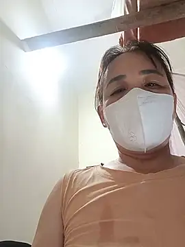 Lyna sexy24 online show from 05/17/26, 11:05