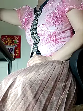 Lyna sexy24 online show from 03/20/26, 11:00