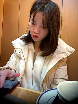 littleqiu9 online show from 01/13/26, 10:41