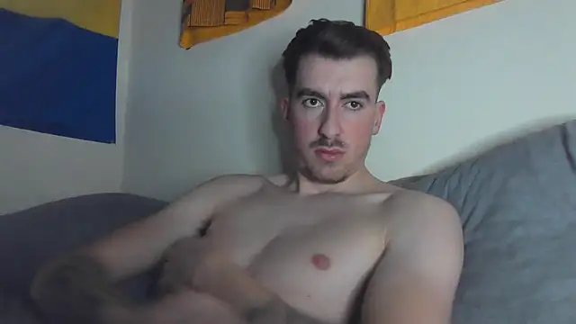 Snapshot of essexboy_2002 chatting on 01/10/26, 11:55 essexboy 2002 online show from 01/10/26, 11:55