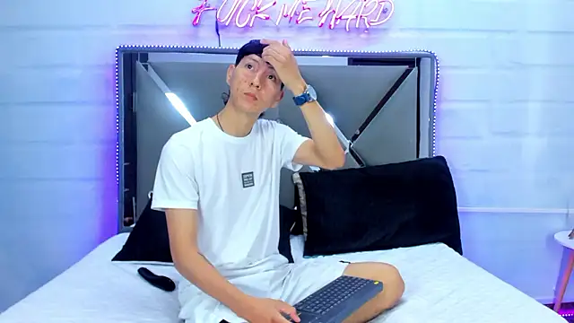 BunnyLove  online show from 03/21/26, 12:12