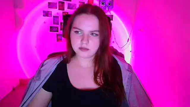 Kitty Mia Kitty online show from 02/06/26, 12:45