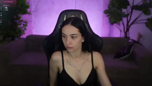 Mila Rose054 online show from 06/16/26, 06:57