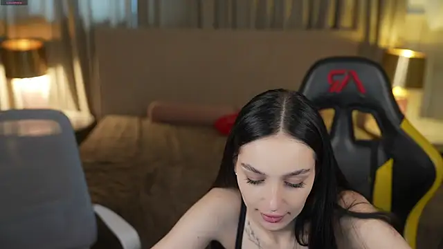Mila Rose054 online show from 06/01/26, 10:26