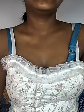 Royal-girl78 online show from 01/11/26, 04:25