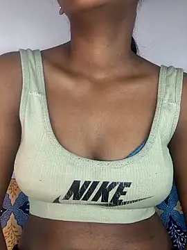 Royal-girl78 online show from 01/08/26, 04:13