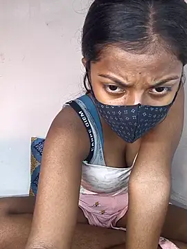 Royal-girl78 online show from 02/13/26, 07:47