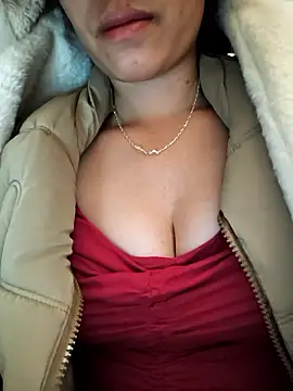 -Lynn- online show from 01/12/26, 01:34