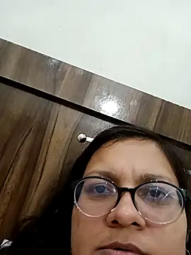 piryasharma005 online show from 02/02/26, 07:24