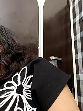 piryasharma005 online show from 03/06/26, 11:27