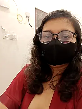 piryasharma005 online show from 01/14/26, 12:36