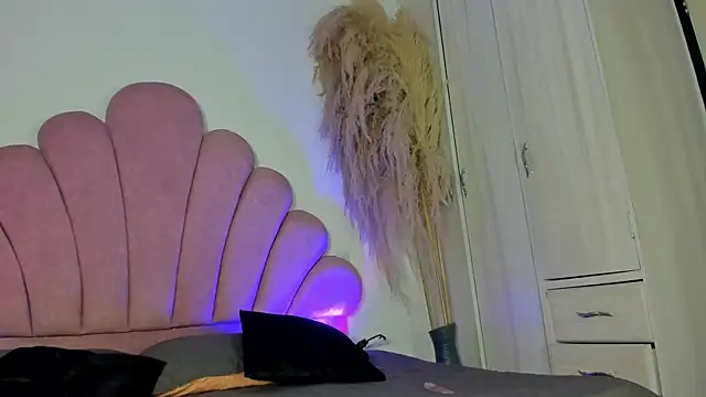 Candy temptation0 online show from 01/13/26, 01:48