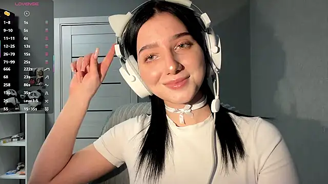 TomiRodenberg online show from 01/16/26, 02:21