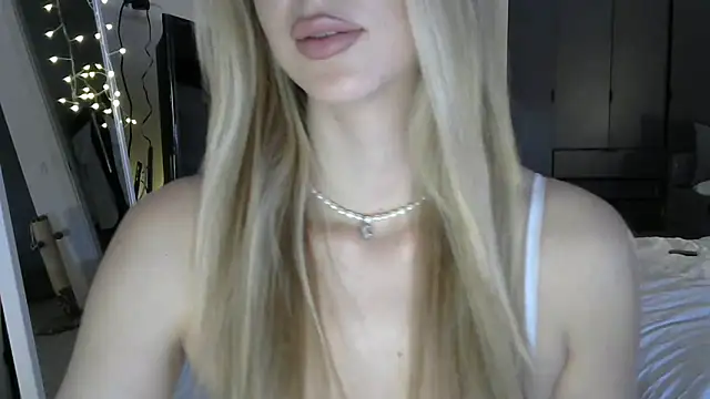 LizaSweetyq online show from 02/10/26, 08:46