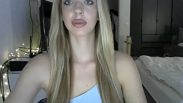 LizaSweetyq online show from 02/13/26, 08:58