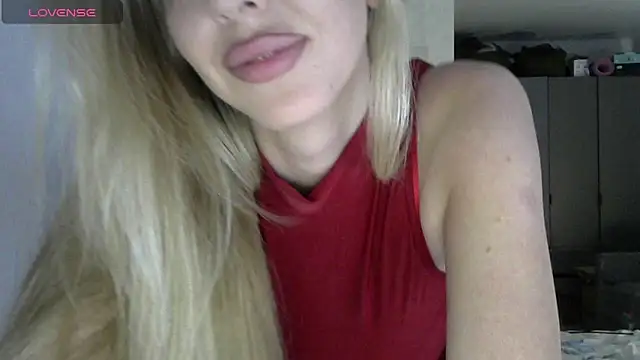 LizaSweetyq online show from 04/28/26, 12:09