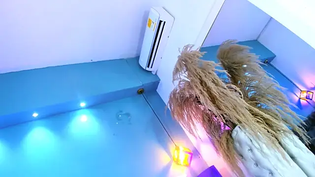 Snapshot of mia_collinsss chatting on 02/11/26, 04:45 mia collinsss online show from 02/11/26, 04:45