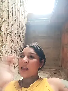 chikivivi- online show from 04/05/26, 12:45